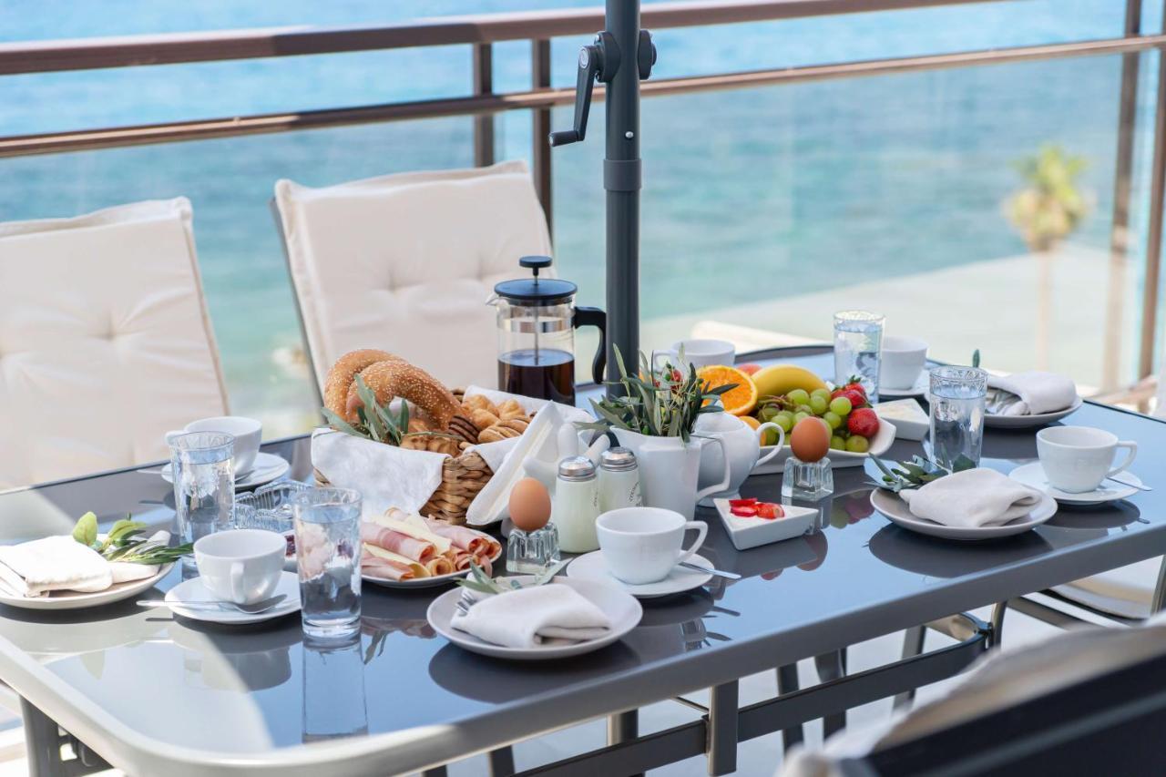 Blue Dreams - Spectacular Sea View Apartment In Atina Dış mekan fotoğraf
